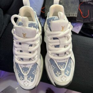 shoe ice color